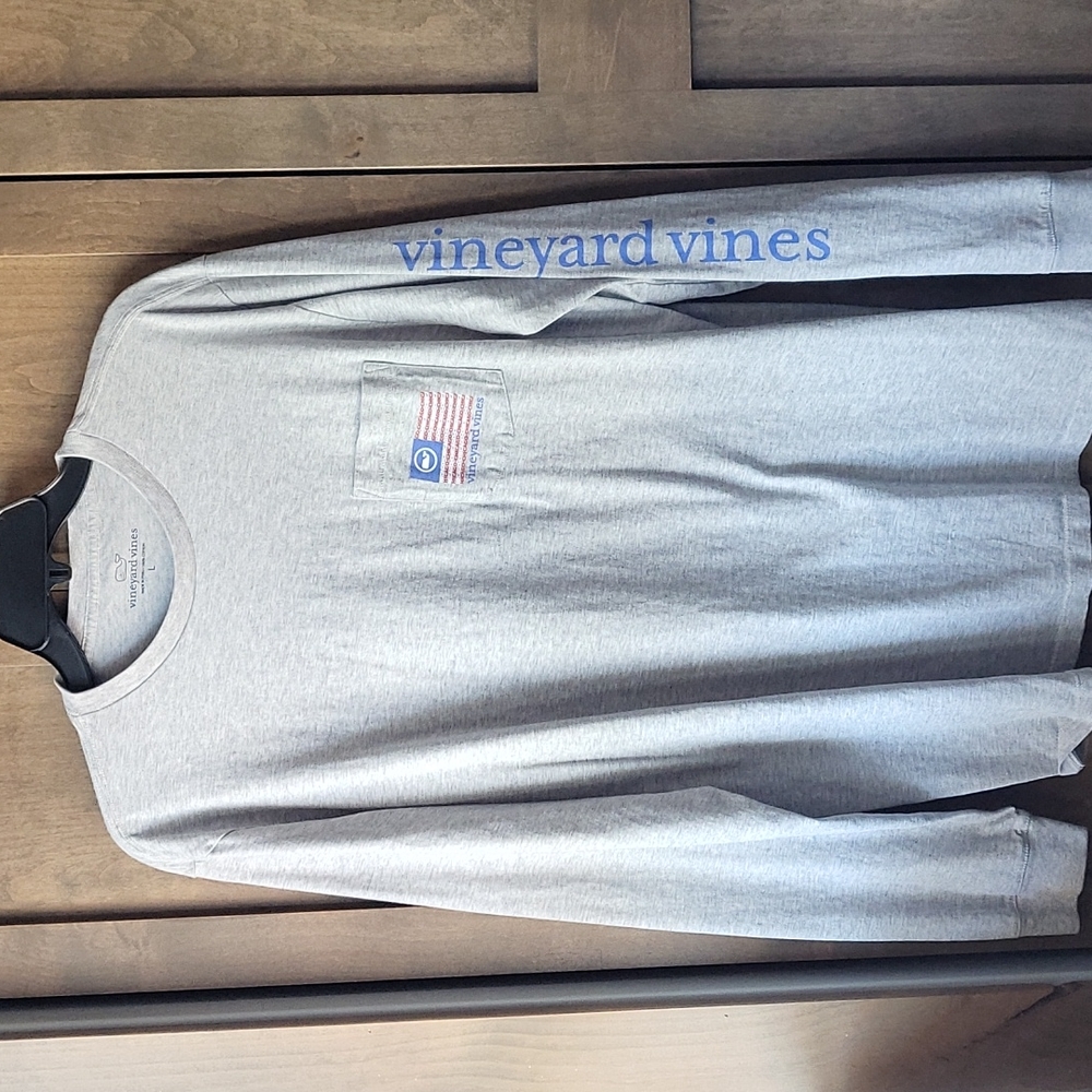 Men's Vinyard Vines Tshirt